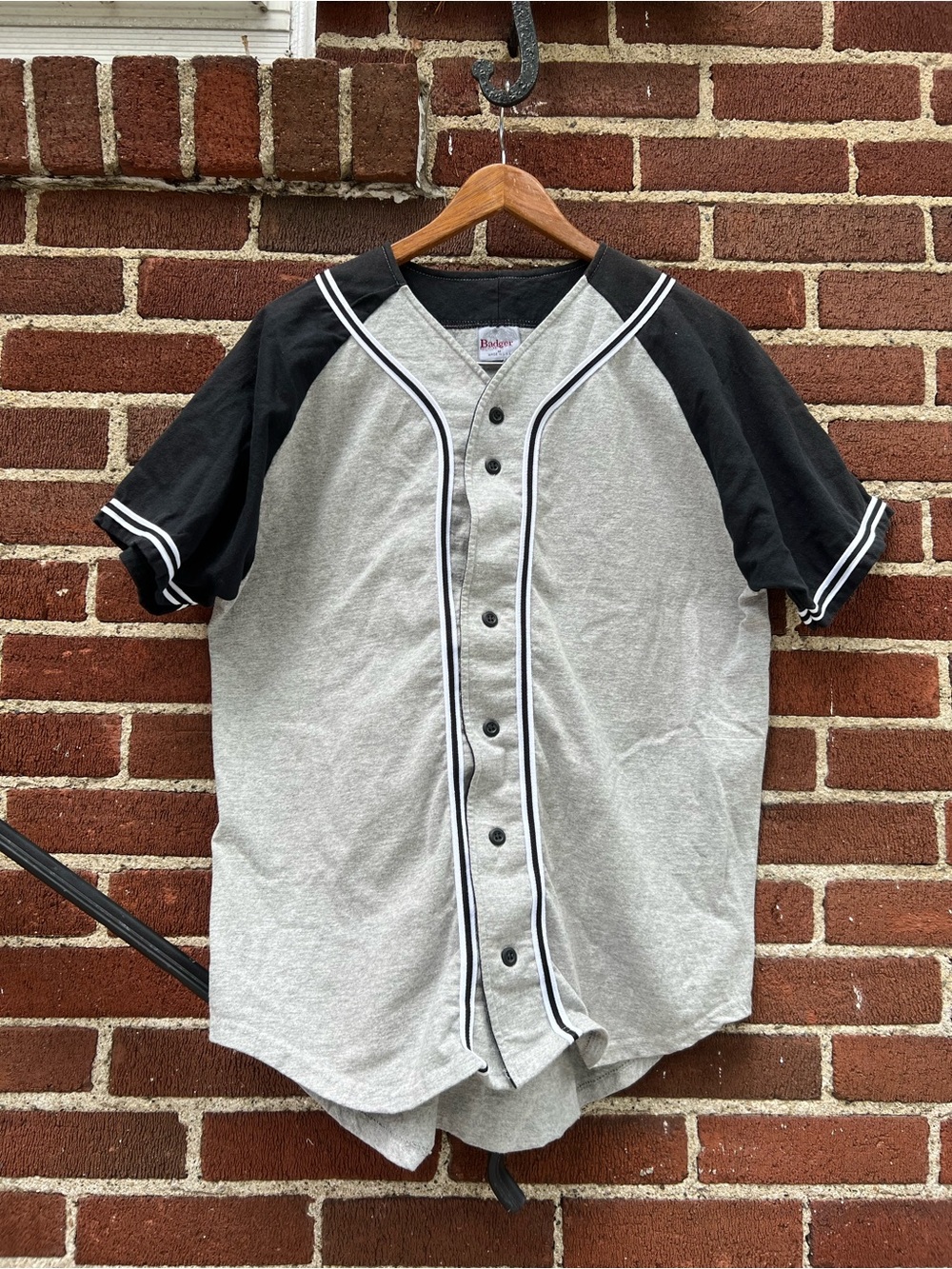 Men's Raglan Baseball Jersey - Gray Body with Black Sleeves